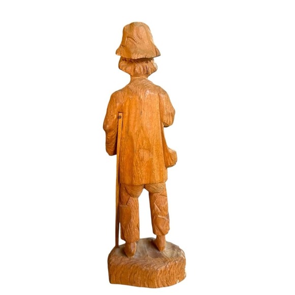 Polish Wood Carving Old Man with a Cup and Crutch - Picture 7 of 8